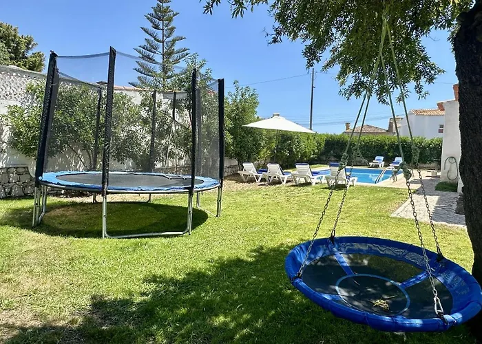 Strip Ii By Check-in Portugal 阿尔布费拉