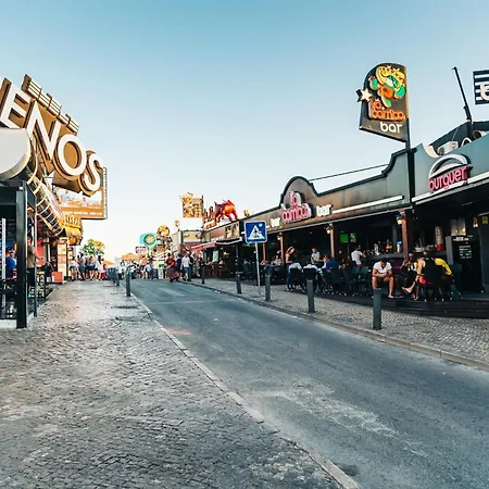 Strip Ii By Check-in Portugal *